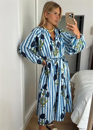 Lara kjole True Blue Sissel Edelbo 